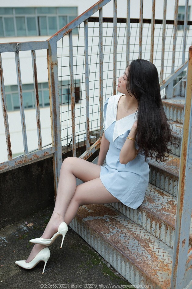 [IESS异思趣向] 2024.04.22 丝享家 1722 秋秋《蓝裙甜妹》[89P-1