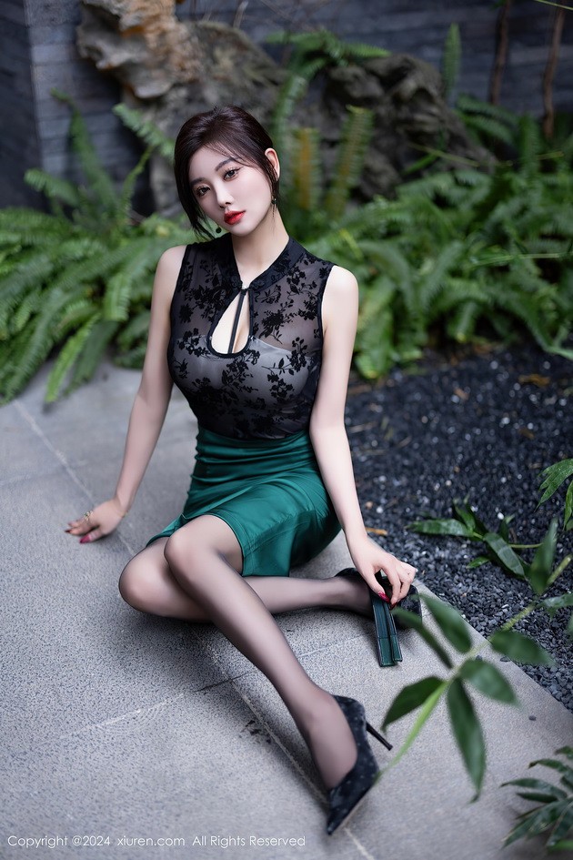 [Xiuren秀人网]2024.11.01 NO.9384 杨晨晨Yome[82P-637M]