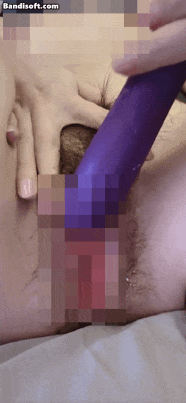 【独家破解资源】重磅新人首套『秀人网 拍黄瓜girl』大尺度露三点电动棒紫薇2V+99P